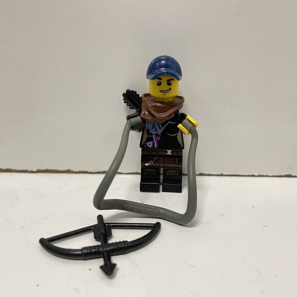 LUCY Minifigure - The Lego Movie Collection ~ Wrong Head/Accessories - Picture 1 of 3